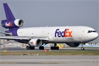 Rubn Gil - Noisy Spotters. Click to see full size photo
