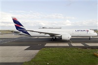 Rubn Gil - Noisy Spotters. Click to see full size photo