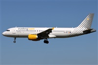 �Oscar Mart�nez spotter Barcelona el Prat. Click to see full size photo