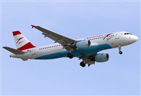 Adolfmalet-Spotters Barcelona-El Prat. Click to see full size photo
