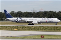 Rubn Gil - Noisy Spotters. Click to see full size photo