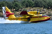 Anonymous aviation photographer-AIRE.ORG. Click to see full size photo
