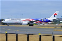 �Miguel A. �gueda Rguez.  (CANARY ISLANDS SPOTTING). Click to see full size photo