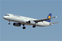 Adolfmalet-Spotters Barcelona-El Prat. Click to see full size photo