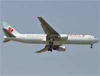 Rubn Gil - Noisy Spotters. Click to see full size photo