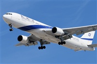 Adolfmalet-Spotters Barcelona-El Prat. Click to see full size photo