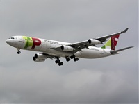 Naoto Goto - South American Spotters Asu-Py. Click to see full size photo