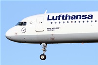 Adolfmalet-Spotters Barcelona-El Prat. Click to see full size photo