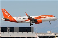 Gabriele Fontana - Tuscan Aviation. Click to see full size photo