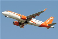 Gabriele Fontana - Tuscan Aviation. Click to see full size photo