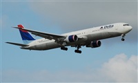Rubn Gil - Noisy Spotters. Click to see full size photo