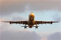 Pere  Escala - Spotters Barcelona-El Prat. Click to see full size photo