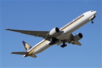 Jordi Rull Dalmau.Spotters BCN-El Prat. Click to see full size photo