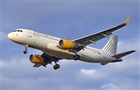 Jordi Rull Dalmau.Spotters BCN-El Prat. Click to see full size photo