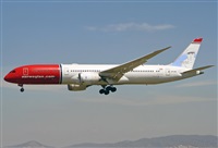 Jordi Rull Dalmau.Spotters BCN-El Prat. Click to see full size photo