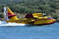 Anonymous aviation photographer-AIRE.ORG. Click to see full size photo