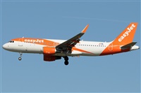 Gabriele Fontana - Tuscan Aviation. Click to see full size photo