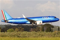 Gabriele Fontana - Tuscan Aviation. Click to see full size photo