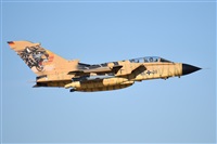 �Anonymous aviation photographer-AIRE.ORG. Click to see full size photo