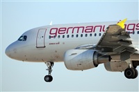 Adolfmalet-Spotters Barcelona-El Prat. Click to see full size photo
