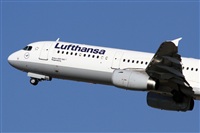 Adolfmalet-Spotters Barcelona-El Prat. Click to see full size photo
