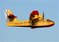 Anonymous aviation photographer-AIRE.ORG. Click to see full size photo