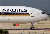 Adolfmalet-Spotters Barcelona-El Prat. Click to see full size photo