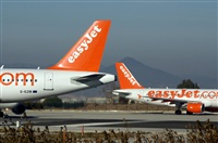 Adolfmalet-Spotters Barcelona-El Prat. Click to see full size photo