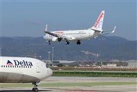 Adolfmalet-Spotters Barcelona-El Prat. Click to see full size photo