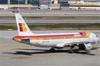 Alonso R Candelera AIRE.org.Spotters Bcn / El Prat. Click to see full size photo