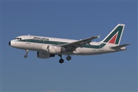 Adolfmalet-Spotters Barcelona-El Prat. Click to see full size photo