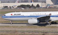 Rubn Gil - Noisy Spotters. Click to see full size photo