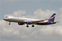 Jordi Rull Dalmau.Spotters BCN-El Prat. Click to see full size photo