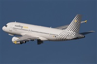 Yolanda Blay - Spotters Barcelona - El Prat. Click to see full size photo