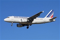 Jordi Rull Dalmau.Spotters BCN-El Prat. Click to see full size photo