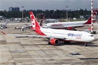 Rubn Gil - Noisy Spotters. Click to see full size photo
