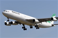 Adolfmalet-Spotters Barcelona-El Prat. Click to see full size photo