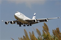 Jordi Rull Dalmau.Spotters BCN-El Prat. Click to see full size photo