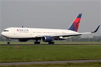 Rubn Gil - Noisy Spotters. Click to see full size photo