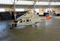 Anonymous aviation photographer-AIRE.ORG. Click to see full size photo