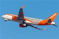 Besay Cabrera - FUE Plane Spotting. Click to see full size photo