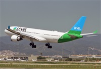 Jordi Rull Dalmau.Spotters BCN-El Prat. Click to see full size photo