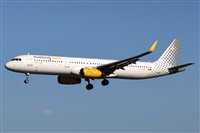 �Oscar Mart�nez spotter Barcelona el Prat. Click to see full size photo