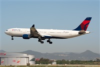 �Eduardo Seijo. Click to see full size photo