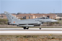 Anonymous aviation photographer-AIRE.ORG. Click to see full size photo
