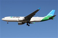 �Oscar Mart�nez spotter Barcelona el Prat. Click to see full size photo