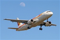 Jordi Rull Dalmau.Spotters BCN-El Prat. Click to see full size photo