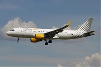 Jordi Rull Dalmau.Spotters BCN-El Prat. Click to see full size photo
