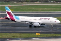 Gabriele Fontana - Tuscan Aviation. Click to see full size photo