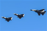 �Ruben Galindo.. Click to see full size photo